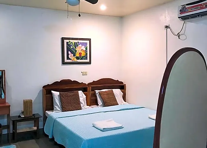 Gerty's Tourist Powered By Cocotel Hotel
